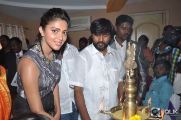 Amala Paul Launches Benze Vacation Club